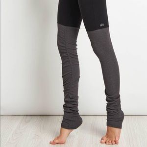 ALO YOGA Goddess Two Tone Black Grey Ribbed Leggings
